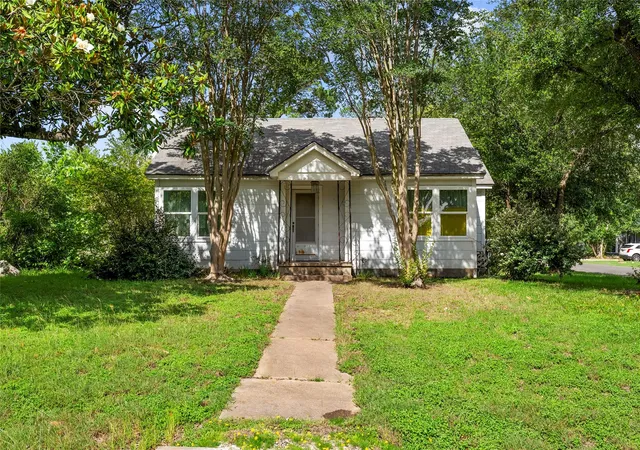 1st image of 513 N Avenue F, Elgin, TX 78621 | MLS# 4724166