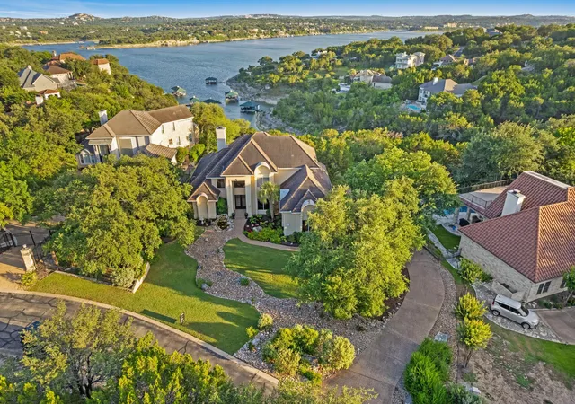 3rd image of 17909 Kingfisher Ridge Dr, Lago Vista, TX 78645 | MLS# 7435703