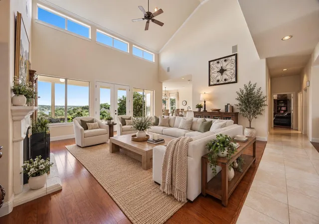 Photo 3 of Single family home for sale at 17909 Kingfisher Ridge Dr, Lago Vista, TX 78645 | MLS# 7435703 | Listing updated on 2026-10-26