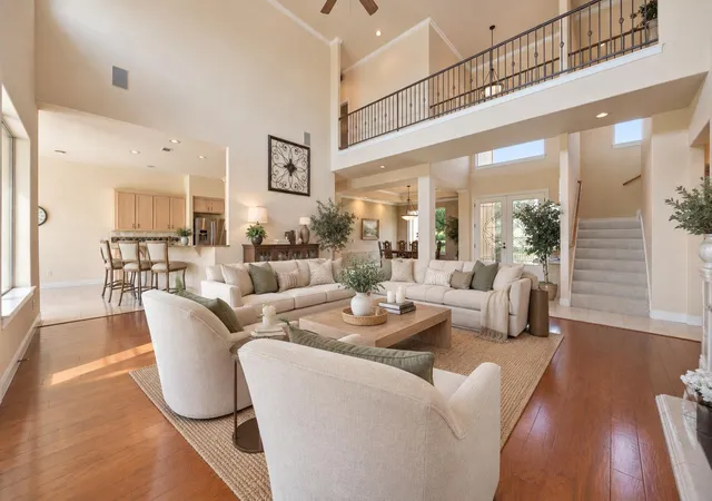 Photo 4 of Single family home for sale at 17909 Kingfisher Ridge Dr, Lago Vista, TX 78645 | MLS# 7435703 | Listing updated on 2026-10-26