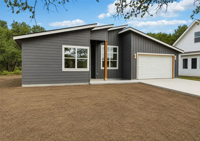 2nd image of 15 Summertime Cir, Wimberley, TX 78676 | MLS# 7243019