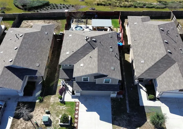 Photo 3 of Single family home for sale at 426 Eves Necklace Dr, Buda, TX 78610 | MLS# 5505765 | Listing updated on 2026-10-05