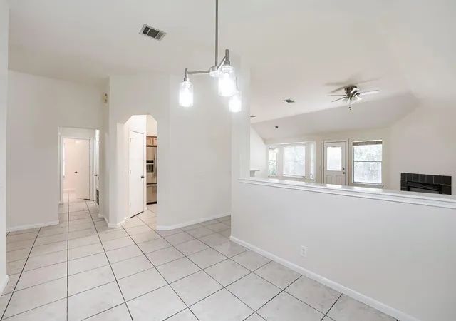 Photo 3 of Single family home for sale at 409 Willowbrook Dr, Hutto, TX 78634 | MLS# 8507392 | Listing updated on 2026-08-04