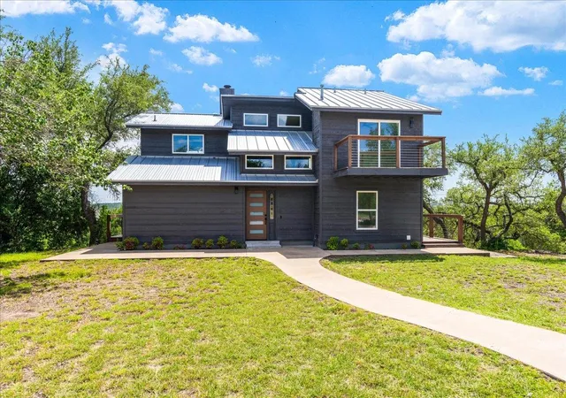 Photo 2 of Single family home for sale at 5203 Cueva Dr, Austin, TX 78738 | MLS# 8949997 | Listing updated on 2026-08-29