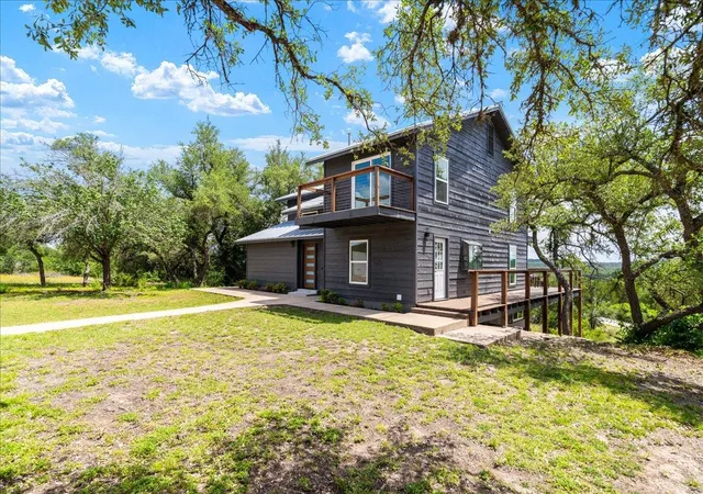 Photo 3 of Single family home for sale at 5203 Cueva Dr, Austin, TX 78738 | MLS# 8949997 | Listing updated on 2026-08-29
