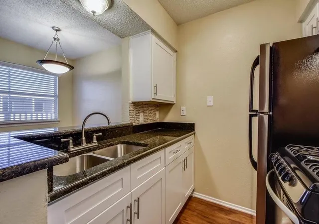 2nd image of 2401 Manor Rd #119, Austin, TX 78722 | MLS# 9230490