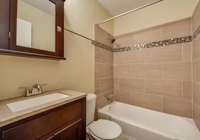 3rd image of 2401 Manor Rd #119, Austin, TX 78722 | MLS# 9230490