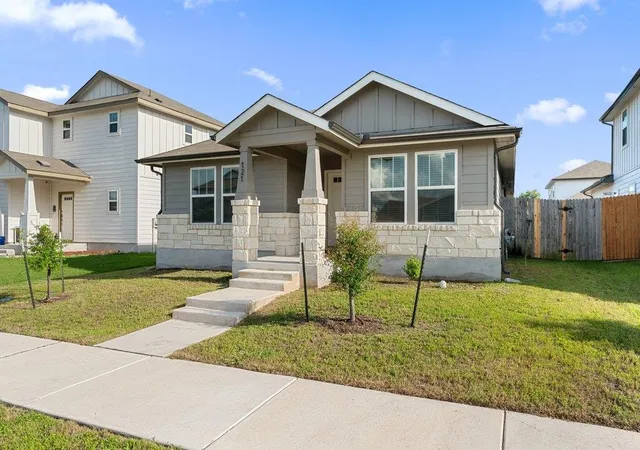 Photo 1 of Sale Pending at 121 Oakdale Meadows Ln, Hutto, TX 78634 | MLS# 4377799 | Listing updated on 2026-09-02