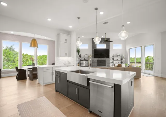 Photo 3 of Single family home for sale at 104 Lodestone Cv, Austin, TX 78738 | MLS# 4599974 | Listing updated on 2026-09-13