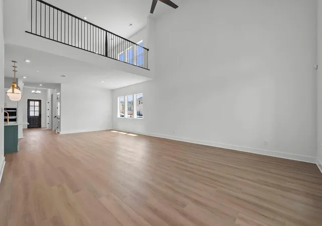 Photo 4 of Single family home for sale at 128 Ensberg Ln, Liberty Hill, TX 78642 | MLS# 7808887 | Listing updated on 2026-10-08