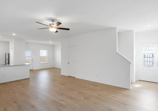 4th image of 261 W Luna Blue Ln, Jarrell, TX 76537 | MLS# 3591788