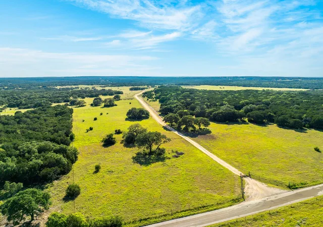 2nd image of 2 Feild Ranch Rd, Burnet, TX 78611 | MLS# 7290369