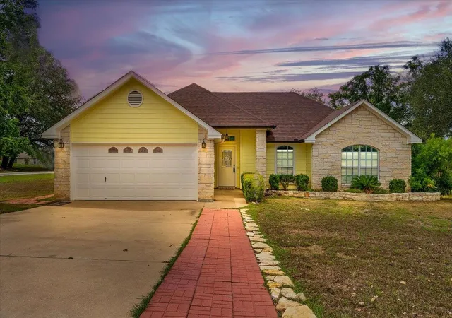 Homes for sale in Point Venture, TX | 18609 Venture Dr, Point Venture, TX 78645 | MLS# 7124283