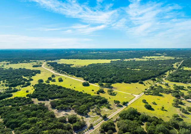2nd image of 33 Feild Ranch Rd, Burnet, TX 78611 | MLS# 6556774