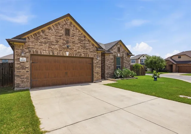 Photo 2 of Single family home for sale at 16616 Brogan Ln, Pflugerville, TX 78660 | MLS# 4730445 | Listing updated on 2026-10-12
