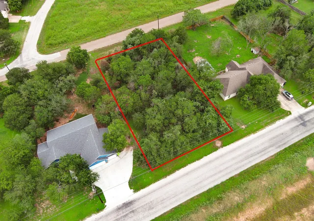 2nd image of 1331 Lovers Ln, Bastrop, TX 78602 | MLS# 9307207