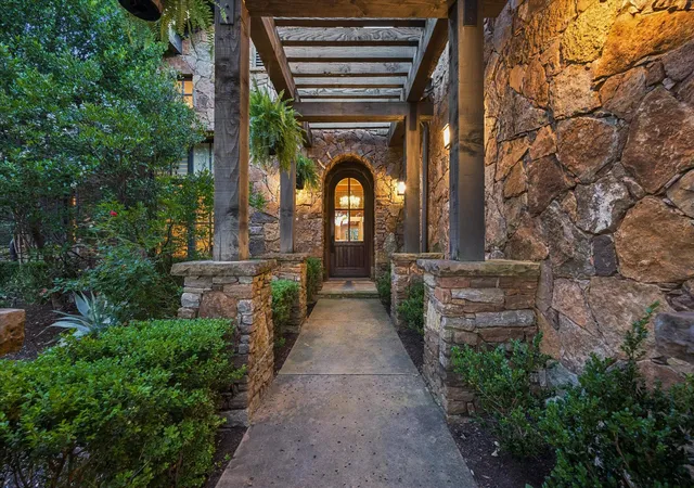Photo 1 of Single family home for sale at 5729 Krause Ln #19, Austin, TX 78738 | MLS# 8426286 | Listing updated on 2026-07-31