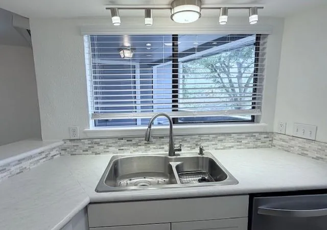 5th image of 2500 Burleson Rd #713, Austin, TX 78741 | MLS# 4919081