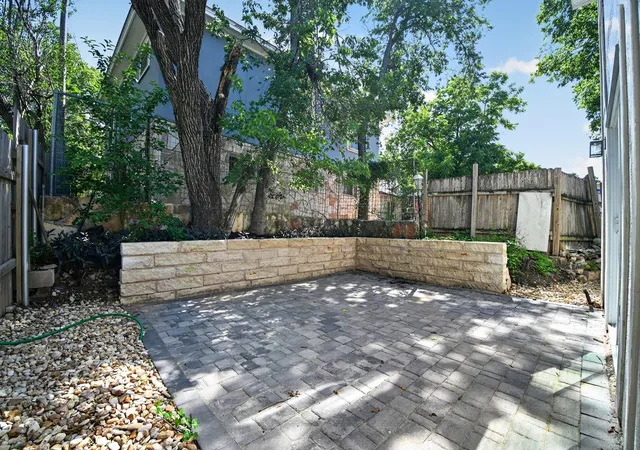 Photo 21 of Single family home for sale at 1205 E 9th Street, Austin, TX 78702 | MLS# 8704011 | Listing updated on 2026-08-31