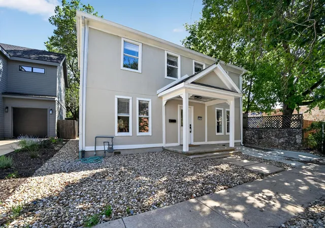 Photo 3 of Single family home for sale at 1205 E 9th Street, Austin, TX 78702 | MLS# 8704011 | Listing updated on 2026-08-31