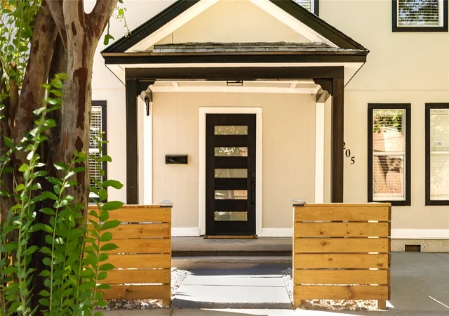 Photo 2 of Single family home for sale at 1205 E 9th Street, Austin, TX 78702 | MLS# 8704011 | Listing updated on 2026-10-21