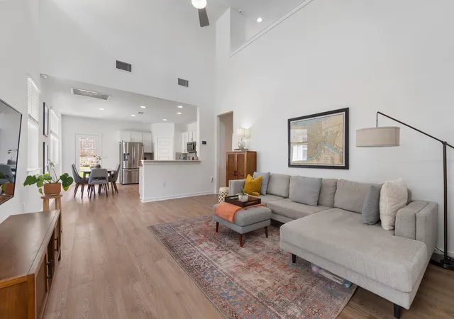Photo 2 of Single family home for sale at 7809 Jackson Graham Dr, Austin, TX 78724 | MLS# 5489595 | Listing updated on 2026-08-26