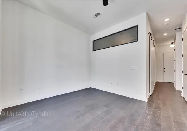2nd image of 800 Embassy Dr #431, Austin, TX 78702 | MLS# 2102135