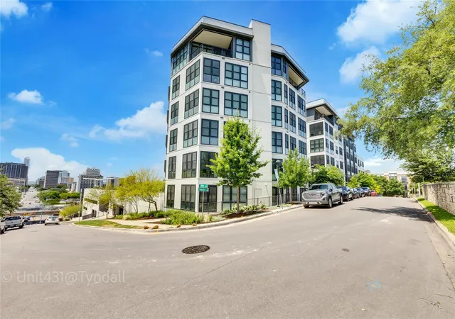 26th image of 800 Embassy Dr #431, Austin, TX 78702 | MLS# 2102135