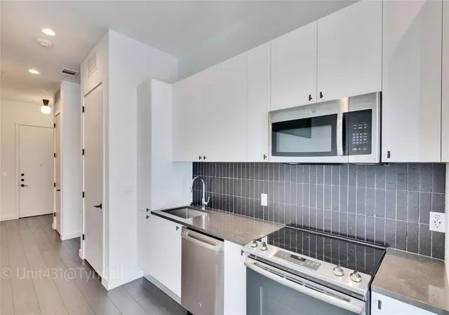 5th image of 800 Embassy Dr #431, Austin, TX 78702 | MLS# 2102135