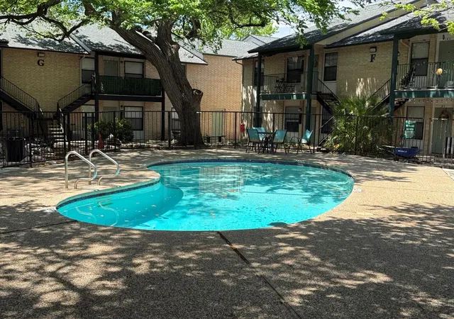5th image of 1624 Aquarena Springs Dr, San Marcos, TX 78666