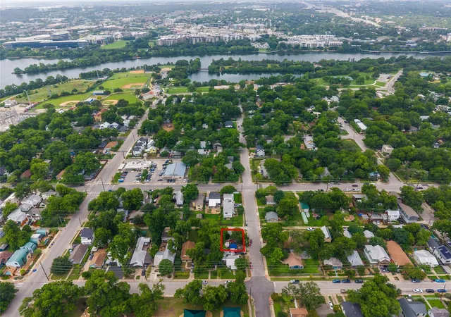 image of 67 Anthony St, Austin, TX 78702 | MLS# 2267466