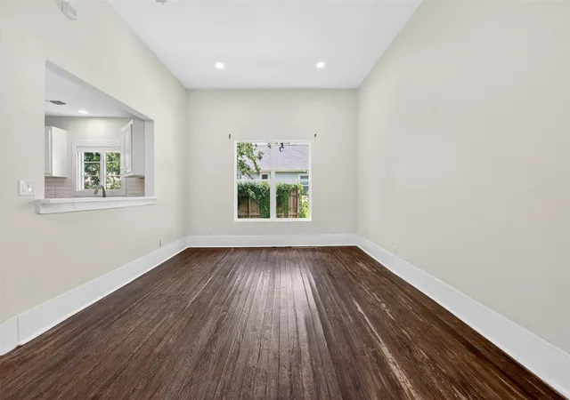 4th image of 529 W Clark St, Bartlett, TX 76511 | MLS# 4699954