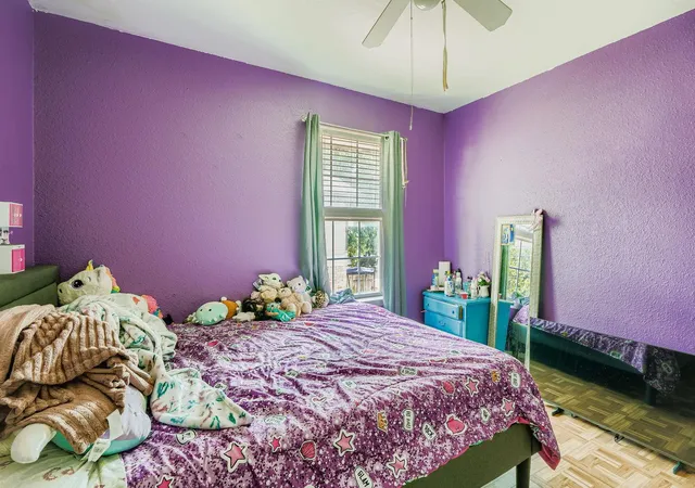 Listing Photo 2 - Condo for sale in building located at 5803 Cougar Dr, Austin, TX 78745 - Unit #