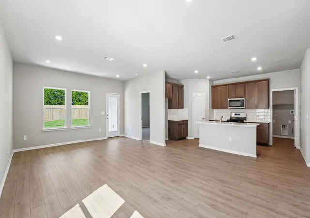 5th image of 20401 Tuberville Ln, Manor, TX 78653 | MLS# 9709653
