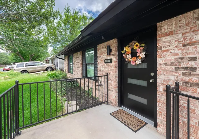 Photo 3 of Single family home for sale at 6010 Waycross Dr, Austin, TX 78745 | MLS# 1574991 | Listing updated on 2026-09-23