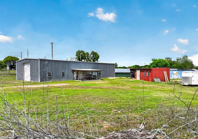 Homes for sale in Smiley, TX | 1763 N Fm 108, Smiley, TX 78159 | MLS# 6992707