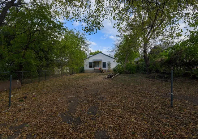 Photo 2 of Single family home for sale at 7306 Bethune Ave, Austin, TX 78752 | MLS# 3406199 | Listing updated on 2026-07-09