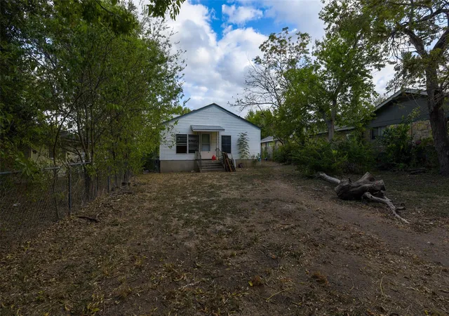Photo 2 of Single family home for sale at 7306 Bethune Ave, Austin, TX 78752 | MLS# 3406199 | Listing updated on 2026-07-09