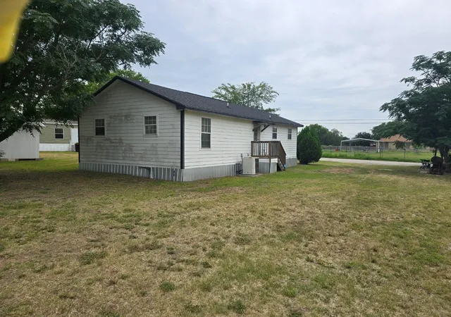 Homes for sale in Gonzales, TX | 1517 School St, Gonzales, TX 78629 | MLS# 3853734