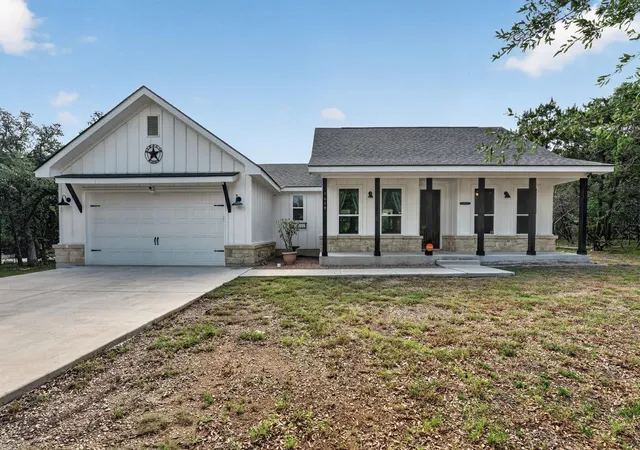 Photo 2 of Sale Pending at 1619 Scenic View Dr, Canyon Lake, TX 78133 | MLS# 5065535 | Listing updated on 2026-08-28