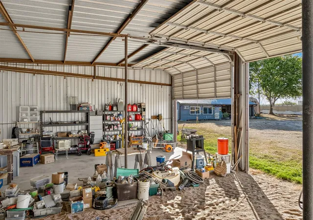 Homes for sale in Waelder, TX | 672 County Road 447, Waelder, TX 78959 | MLS# 8331241