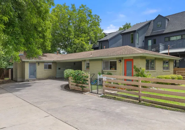 2nd image of 1717 Bluebonnet Ln, Austin, TX 78704 | MLS# 7274362