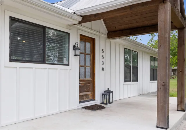 Homes for sale in Shiner, TX | 5530 Us Hwy 90A W, Shiner, TX 77984 | MLS# 8397021