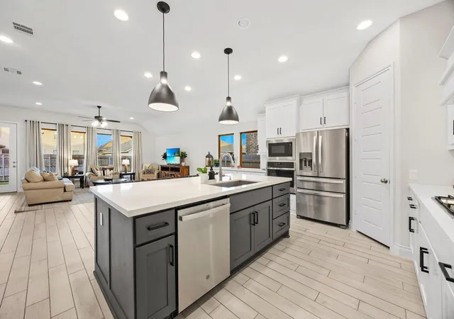 Photo 4 of Single family home for sale at 512 Monrovia Ct, Liberty Hill, TX 78642 | MLS# 7957856 | Listing updated on 2026-09-08