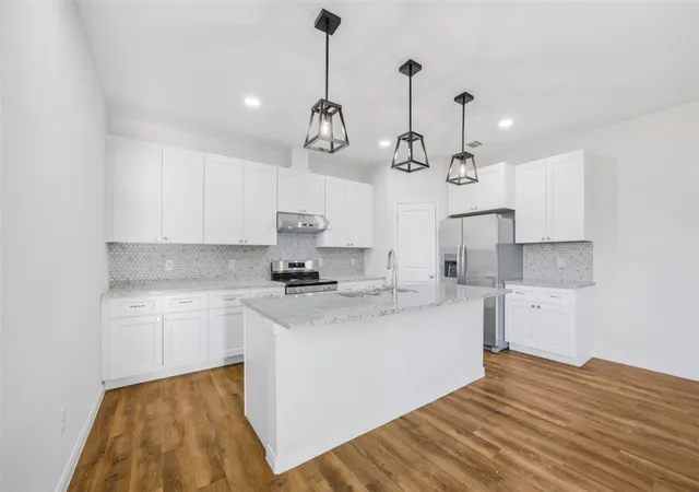 3rd image of 604 Mustang Cir, San Marcos, TX 78666 | MLS# 3189724