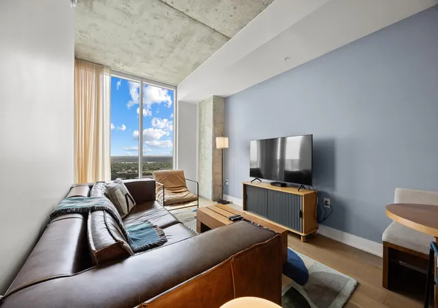 5th image of 48 East Ave #3006, Austin, TX 78701 | MLS# 2522653