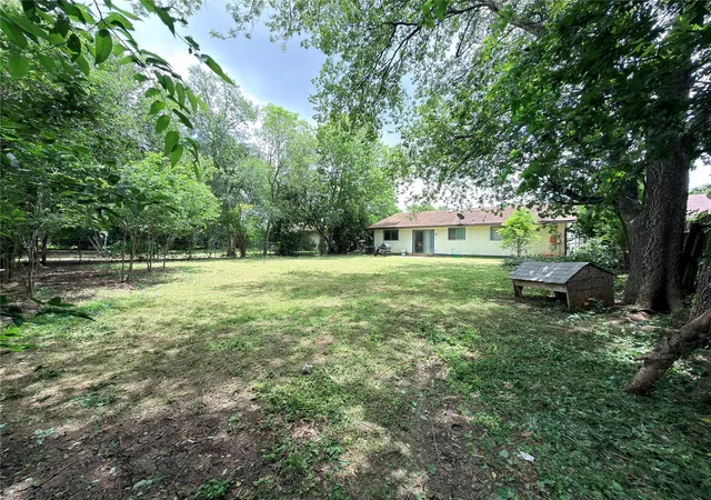 10th image of 2512 E Stassney Ln, Austin, TX 78744 | MLS# 8279260