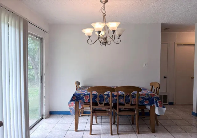 3rd image of 2512 E Stassney Ln, Austin, TX 78744 | MLS# 8279260