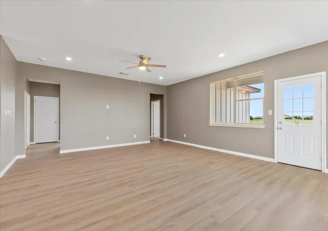 4th image of 151 Bianca Cir, Del Valle, TX 78617 | MLS# 8336984
