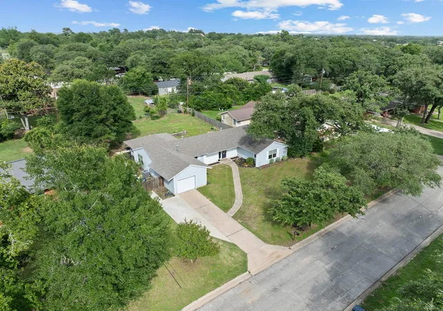 Homes for sale in Rockdale, TX | 508 San Jacinto Dr, Rockdale, TX 76567 | MLS# 5587214